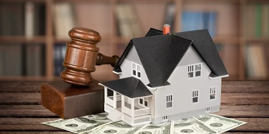 removing items from marital home before divorce