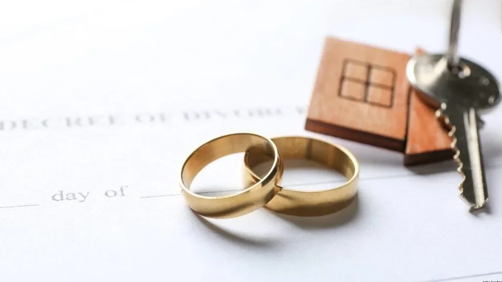 why moving out is the biggest mistake in a divorce